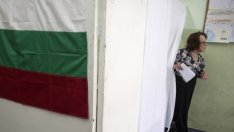 Окончателно: 34 хил. българи гласуват в 301 секции зад граница