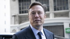 Какво се случи с големия залог на Мъск с Twitter пет месеца след придобиването?