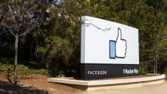 Facebook навлиза в период на несигурност за инвеститорите си