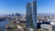 Войната в Украйна забави ръста на фирменото кредитиране в еврозоната