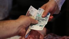 Русия обмисля да обвърже рублата със златото