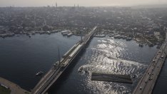 Украйна обвинява Русия, че използва товарни кораби, за да пренася оръжия в Черно море