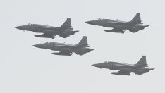 Украйна свали 4 руски бойни самолета, опровергавайки опасенията за руски въздушен контрол