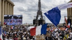 Протести в Гърция и Франция срещу задължителното ваксиниране прераснаха в насилие