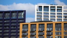 Отливът на студенти от Лондон оставя празни много жилища под наем