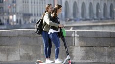 Париж решава съдбата на електрическите скутери на референдум