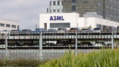 Samsung е продала целия си дял в ASML