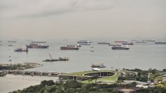 Украйна заплашва основните маршрути за износа на руски петрол