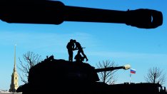 Ще си позволи ли Владимир Путин да воюва до последния танк?