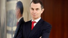 Новият план на UniCredit предвижда фокусиране върху органичния растеж