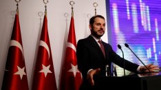 Турският финансов министър се представя пред хиляди инвеститори