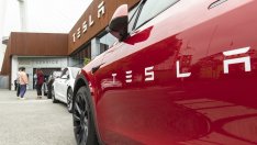 Tesla дебютира на пазара в Тайланд, без да дава обещания за инвестиции в производство