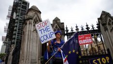 Британското правителство заплаши предателите сред консерваторите