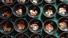 Българите все по-трудно покриват ежедневните си разходи