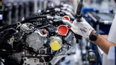 Плъгин хибридите - мост между двигателя с вътрешно горене и електромобилите