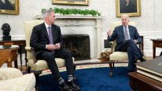 Байдън и Маккарти с „продуктивна" среща, но без сделка за тавана на дълга