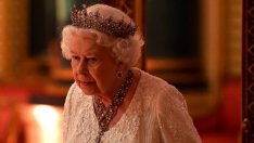 Kралица Елизабет Втора навършва 92 години с по-голяма популярност отвсякога