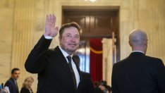 Мъск и борсовият регулатор в САЩ - една безкрайна битка