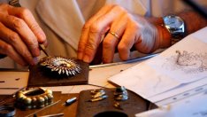 Протестите на "жълтите жилетки" във Франция са натежали на резултатите на Richemont