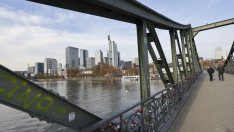 Deutsche Bank: Спирането на руския газ поставя еврозоната в риск от по-дълбока рецесия