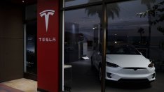 Tesla иска бърз скок на производството на фона на по-добра от очакваното печалба