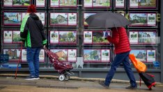 Запитванията от купувачи на жилища във Великобритания са на най-ниското си ниво от началото на пандемията