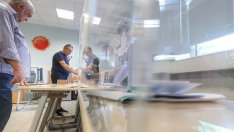 Екзитпол: ГЕРБ-СДС водят с 26,7% от гласовете, оспорвана надпревара за второто място