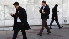 Половината разходи за дигитална реклама в България - във Facebook и Google