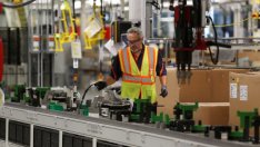 Производствената активност в САЩ отбеляза по-голям от очакваното ръст през юни