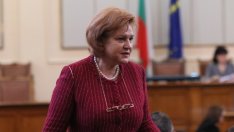 Менда Стоянова: Ще се преструктурират вече планирани разходи в бюджета
