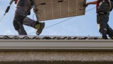 В енергийния си преход Испания залага на слънчеви панели на покривите 