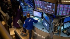 Николай Стойков: Оптимизмът на Wall Street скоро ще завърши с 10% корекция