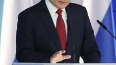 Путин попита официално съда дали може да промени Конституцията