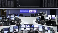 Кошмарно петъчно начало за борсовите индекси в Европа*