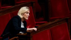 Марин льо Пен иска да направи Франция велика отново - без помощта на Тръмп