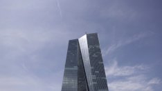 ЕЦБ ще забави темпа на парично затягане през декември