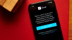 Илон Мъск иска чатботът му да представя новини, но той засега не се справя