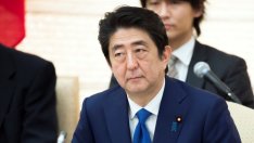 Япония планира бюджет с по-големи разходи и по-малко дълг през 2017 г. 