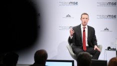 Виртуално въстание във Facebook срещу Марк Зукърбърг 