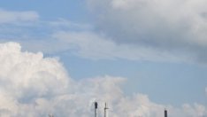 Петролът поскъпва слабо в очакване на потвърждение за срещата на ОПЕК+*