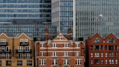 Цените на имотите на Острова през май отчитат най-бърз спад от финансовата криза