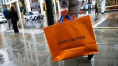 LVMH ще спести 425 млн. долара с новата си сделка за Tiffany