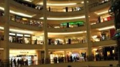 „Е-складове“, или как онлайн търговията променя търговските формати