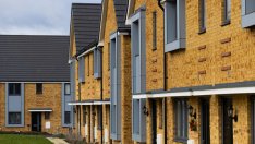 Британските компании за жилищно строителство може да намалят дивидентите заради забавянето на пазара