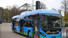 Volvo тества електрически път с безжично зареждане