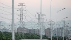 Китай се готви да стартира единен пазар за търговия с електроенергия до края на годината