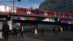 Заетостта във Великобритания спада след повишаването на данъците върху заплатите