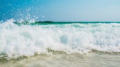 Туристите са по-малко, но приходите са нараснали, изчисли Валери Симеонов