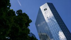 Deutsche Bank отчете четирикратен скок на печалбата въпреки спада при сделките