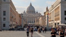 Италианската икономика се свива по-слабо от очакваното, но остава в рецесия